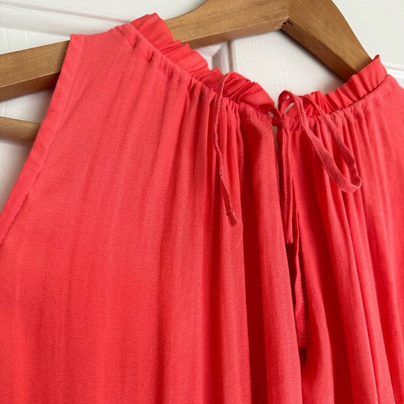 GAP Sleeveless Blouse - Picture 2 of 3